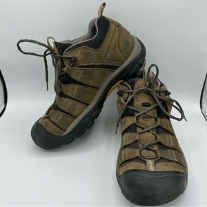 Keen Men’s Newport Trail WP Size 11 Hiking Shoes Leather Rugged Boots